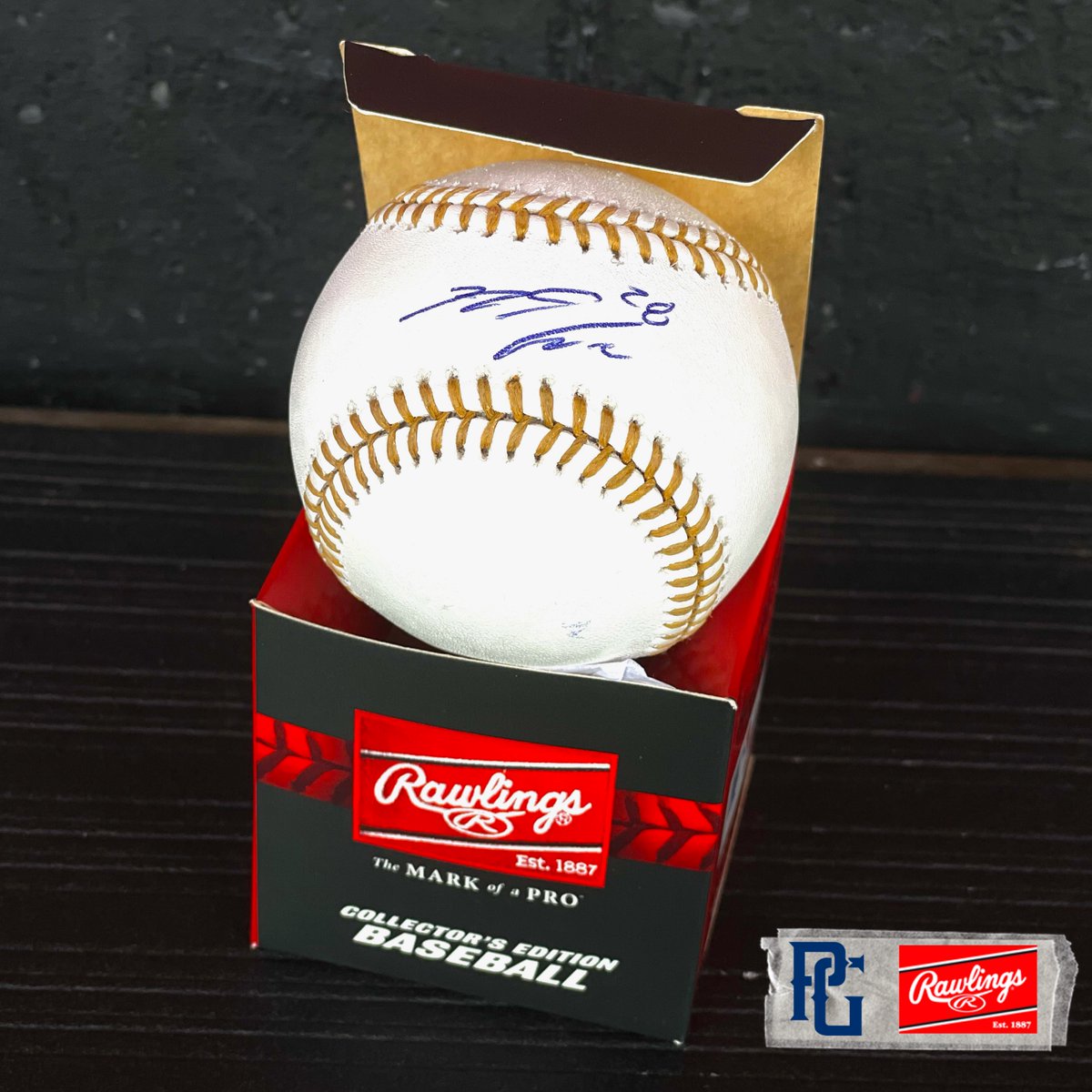 To celebrate winning his 9th Gold Glove we have a signed baseball by PG Alum, Nolan Arenado! Here’s how you enter: 

1️⃣  RT this post
2️⃣  Follow us AND <a href="/RawlingsSports/">Rawlings Baseball</a>  
3️⃣  Good luck!