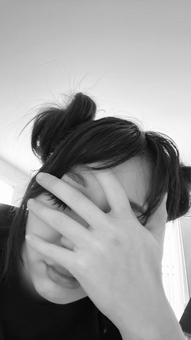 he went from &ldquo;LMAOOO&rdquo; to &ldquo;Lol&rdquo; i lost.. https://t.co/VPkGinqe4N