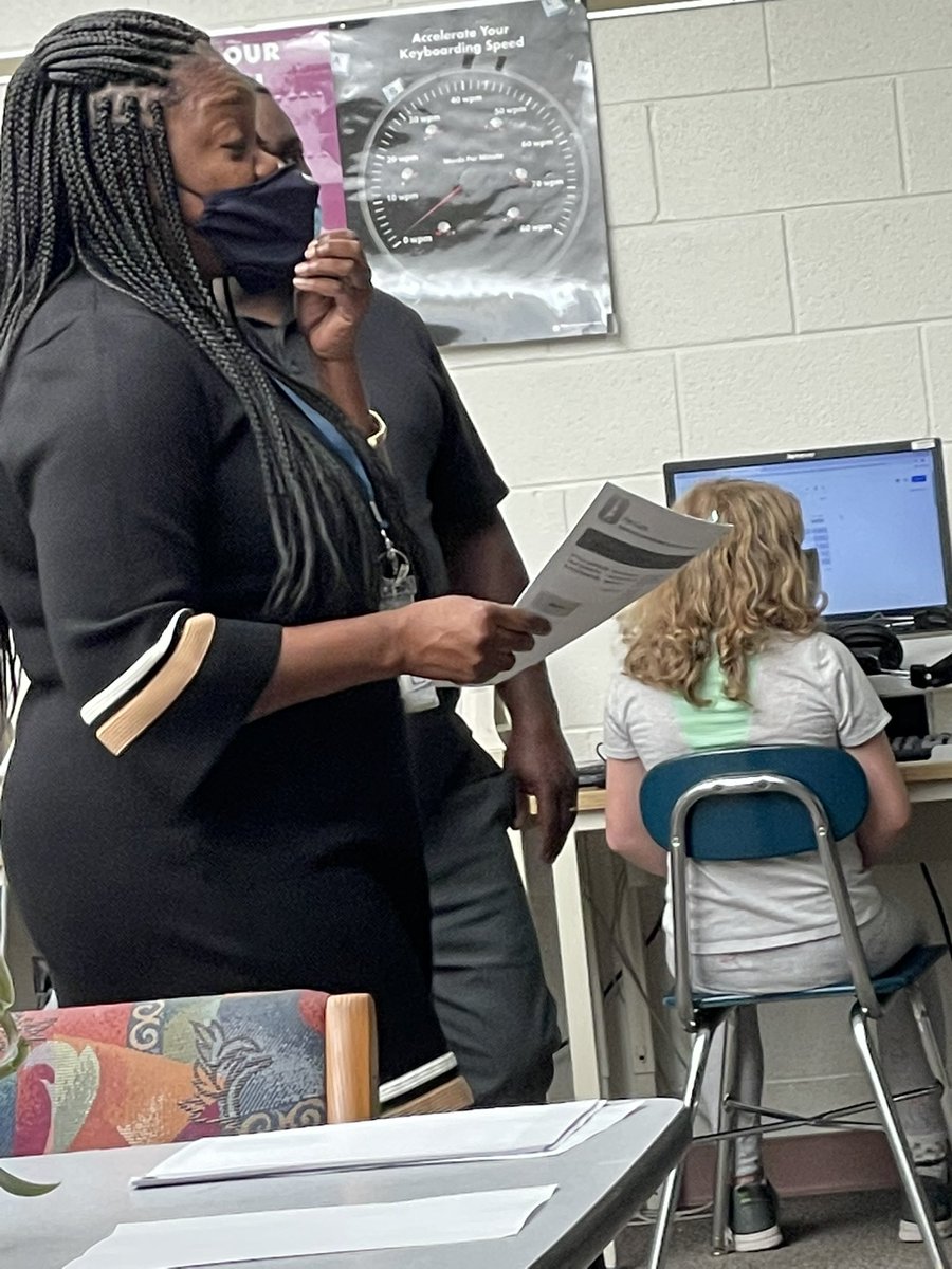 ReginaDWatkins's tweet photo. Mr. Wrighten and Ms. Watkins co-teaching “The Reality of Money”, a financial literacy lesson, with his 6th grade students. @HeritageMiddle1 @RTennie @CareersInNC #hmscdc https://t.co/z0Imp5sV39