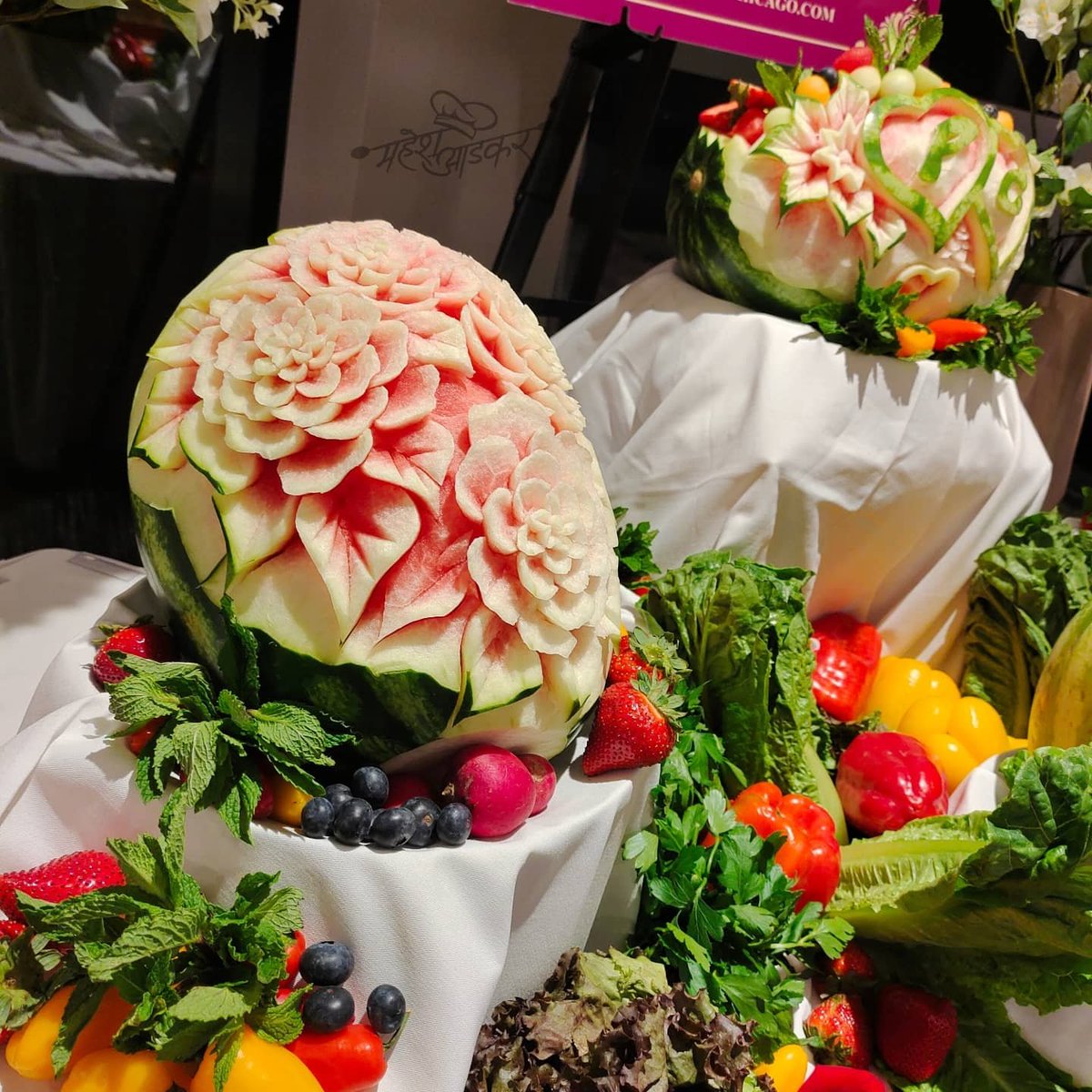maheshadkar's tweet photo. #Watermelon #fruicarving #knifeskills #chef #hardwork https://t.co/b3kS4s1liH