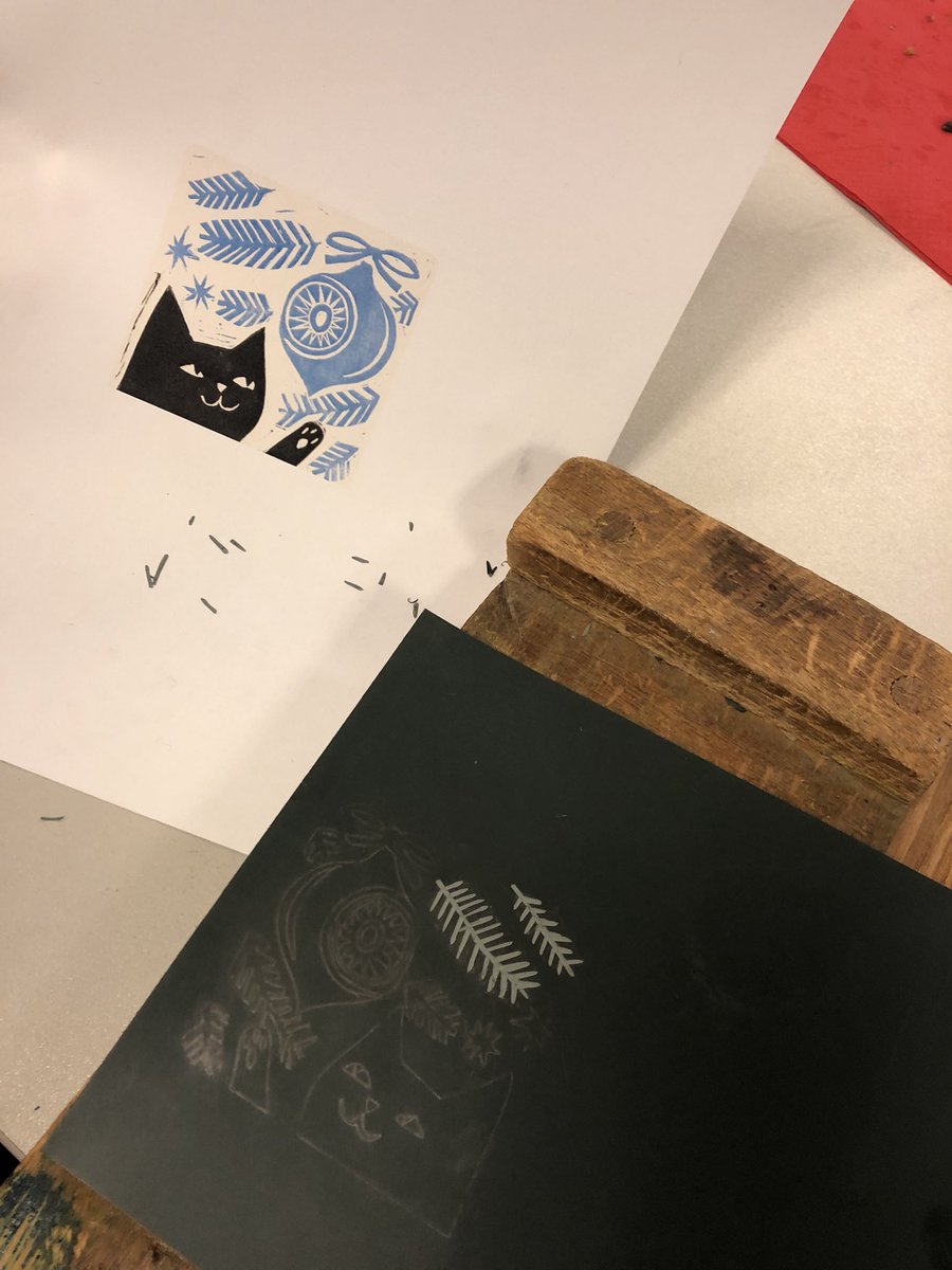 Team English had an amazing evening at tonight’s lino printing session, fabulously hosted by <a href="/RSch_Art/">Roundhay Art</a>. We laughed, we chatted, we ate delicious brownies (thanks Ms McIntyre) and we created our lino masterpieces! Keep your eyes peeled for next week’s update… #weareRoundhay