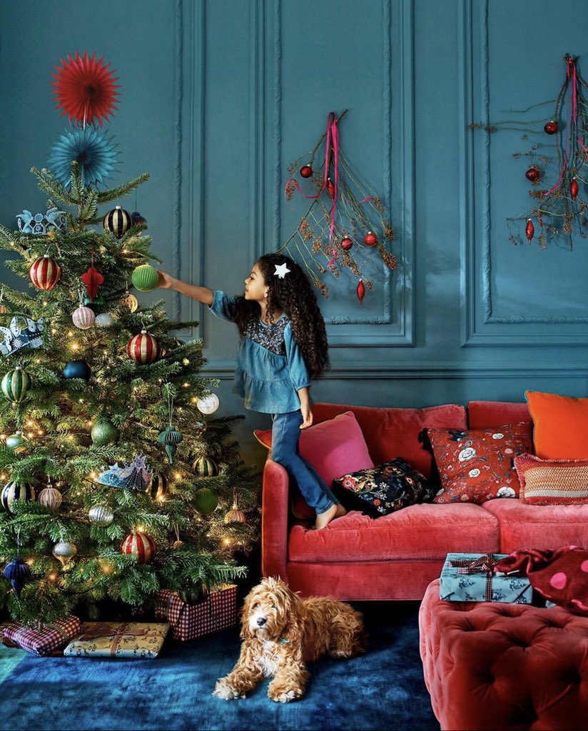 💫 We love how House Beautiful dressed our 6.5ft Nordmann Fir for its December issue front cover and we are delighted that festive brights are back! 

Pre-order your home-delivery Christmas tree now: croftandcole.com