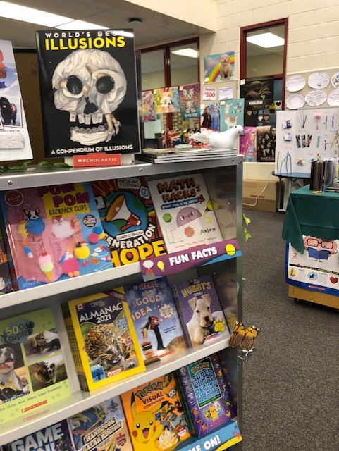 StDominic_LC's tweet photo. Book fair at St Dominic is up and running and there are so many cool books to choose from this year! @scholasticCDA https://t.co/FwoZa8TXyz