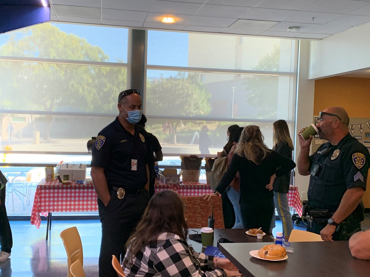 CSUSMpolice's tweet photo. Thanks to everyone that joined us in the USU Commuter Lounge for Coffee with a Cop. We hope that the officers and parking staff answered any questions you may have had. See you at our next event! #csusmpolice #csusmparking #csusmcommuterlounge https://t.co/qJOnx38s3J