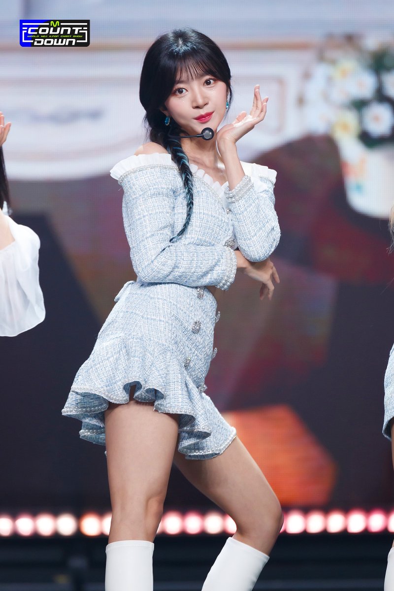 laboumpicss's tweet photo. ℎ𝑎𝑒𝑖𝑛♡︎ #LABOUM #LABOUM_BLOSSOM #LABOUM_KISSKISS https://t.co/M1tFj5Iz3o
