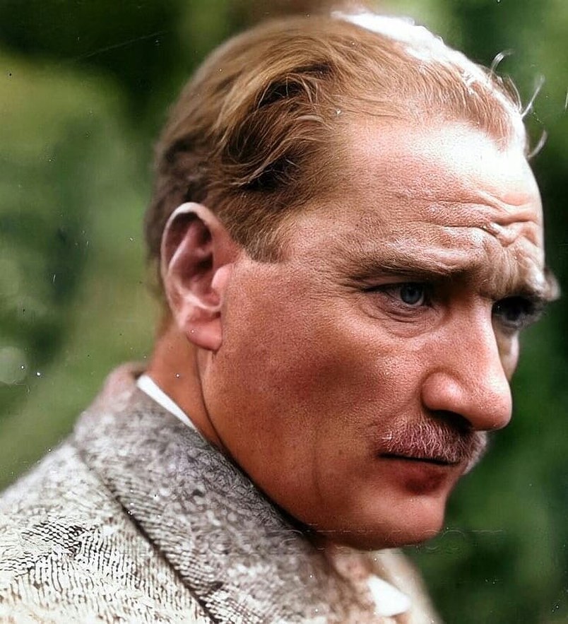 arkadasteroru's tweet photo. Atatürk dünya tarihinin nadiren gördüğü bir dehadır. https://t.co/IIX8cMV9GM