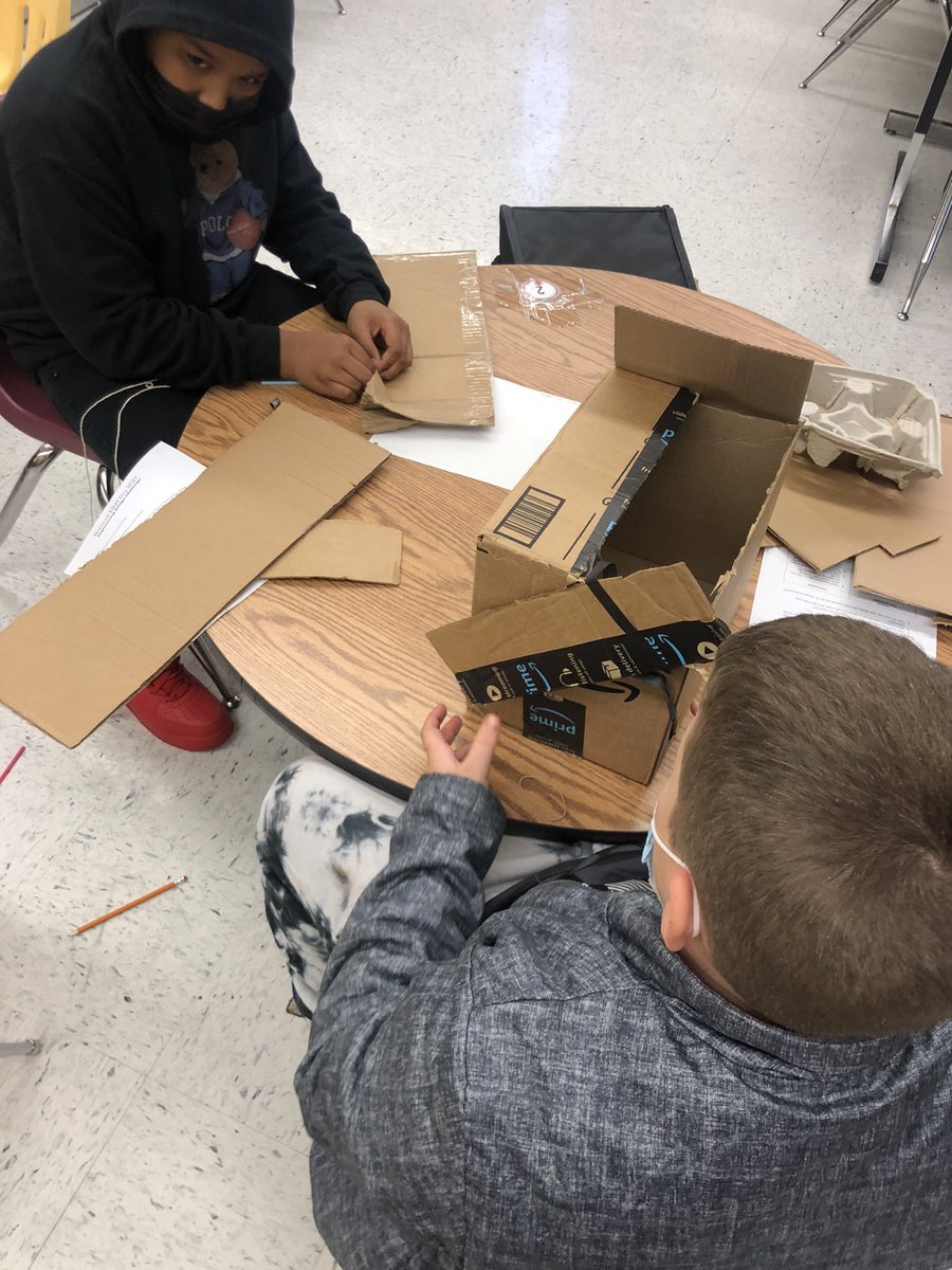 liveandmove's tweet photo. #notechtuesday + #designchallenge and this is what you get. No research online. No videos. No pictures online. Just brainstorm and build. @VMASC_STEM @nnpsstem @FMSNNPS @nnpscte #nationalstemweek #stemteacher #techedteacher #careerupgrade #fitzgeraldscholars #STEMeducation https://t.co/ZyZG2ssnQj