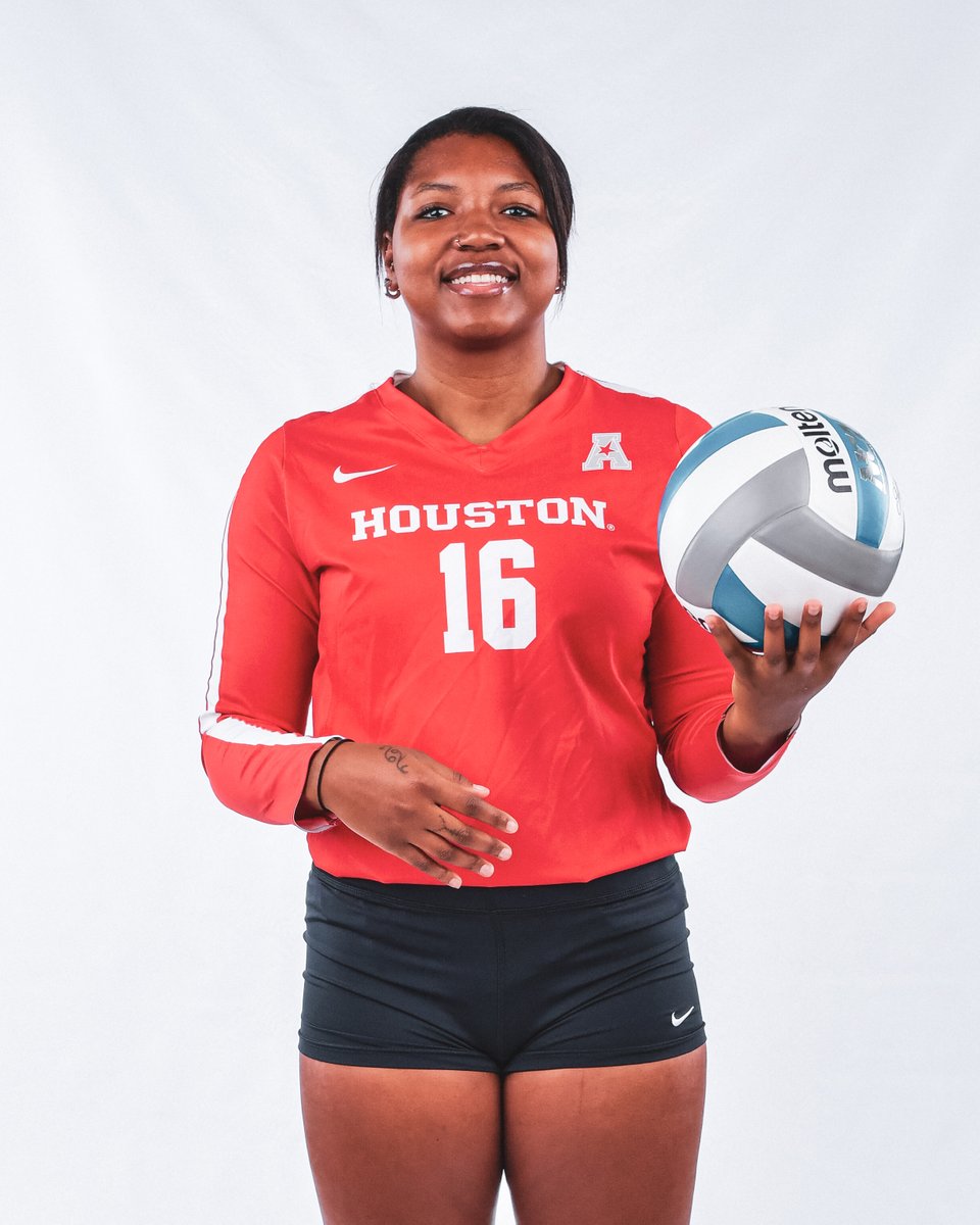 UHCougarVB's tweet photo. Starting tomorrow we will feature our 4️⃣ seniors we will honor on Sunday! 

Show them some love!

#BeSomeone https://t.co/dO3YGZCXKp
