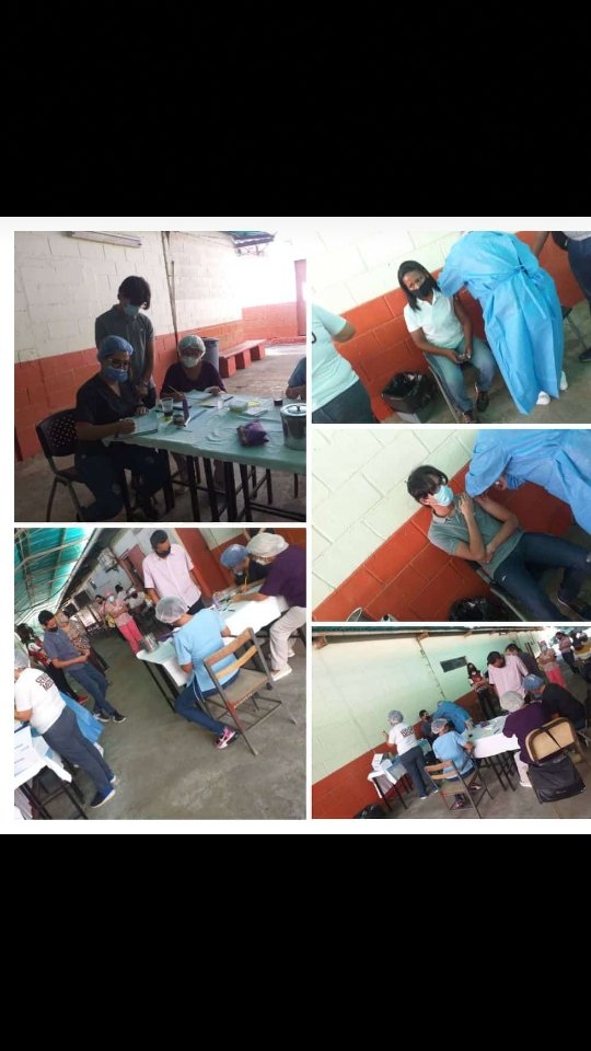 #9NOV ¦ #SomosUPTAG

En la UPTAG impulsamos un regreso a clases con bioseguridad. Por ello, el día de hoy realizamos jornada de Vacunación a estudiantes nuevo ingreso.

Nuestro rector <a href="/rapinpi51/">Rafael Pineda Piña</a> destacó la aplicación del semáforo como estrategia para ingresar a la Universidad.