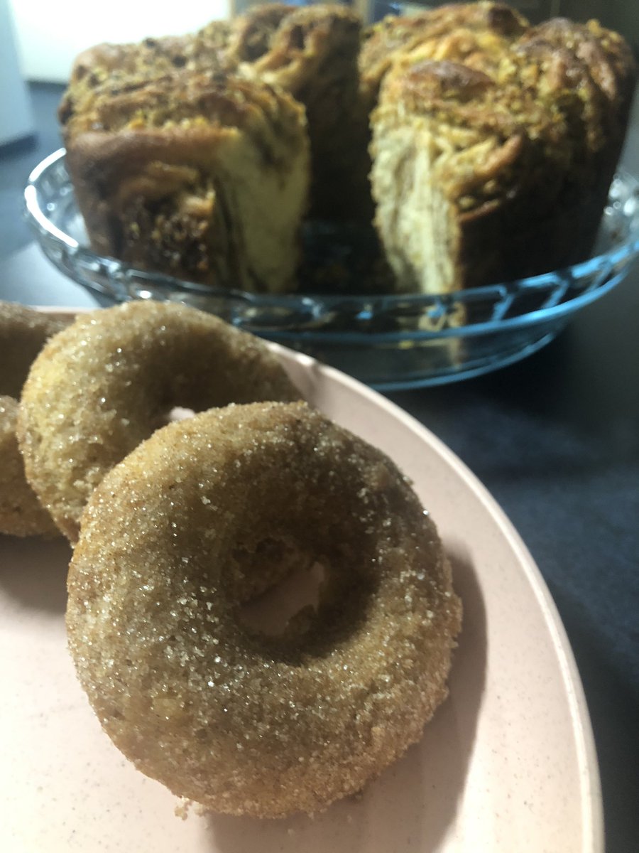 rheum_cat's tweet photo. #ACR21 #ACRBakeAnythingChallenge courtesy of @SituationRheum
Apple cider donuts
Baklava babka with cardamom https://t.co/vUAeaTlXcs