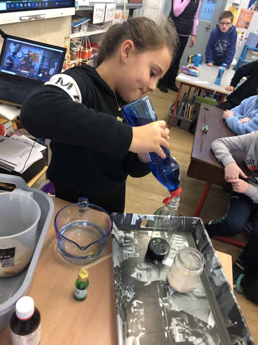 brureens's tweet photo. 3rd class had a super time finishing their #supermarketscience virtual workshop with @scientificsue today @STEM_MIC @MICLimerick @PDSTPrimarySTEM https://t.co/9dyoh3lDbp