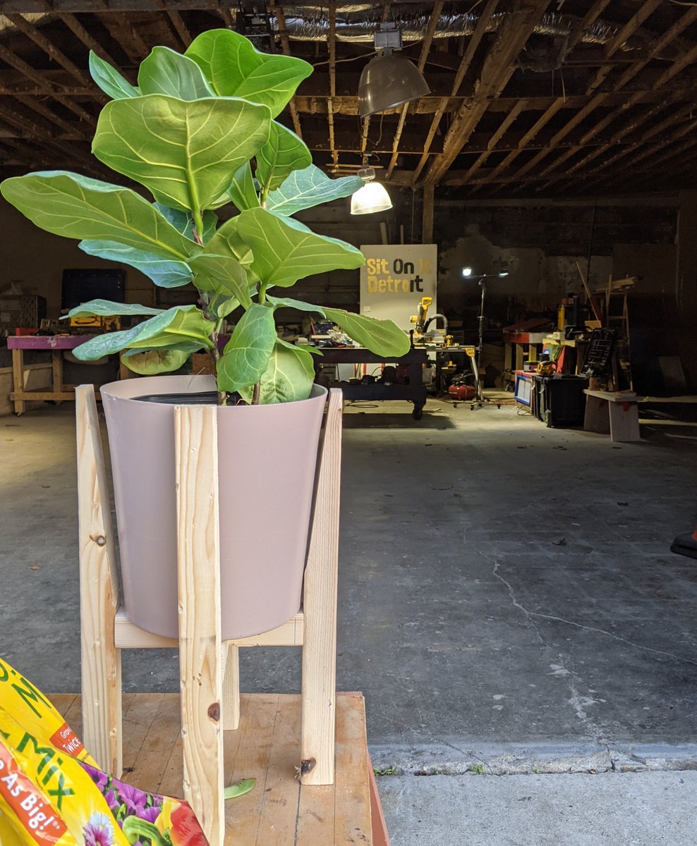 We practiced prototyping plant stands this weekend in the workshop. This was a fun DIY, which takes some patience and skill but highly doable for beginners.  
"Plant stands serve as pieces of furniture or artwork in homes, giving a tasteful touch to the energy of a room."
