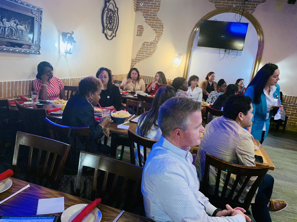 paulscordova's tweet photo. Aldine LatinX is growing leaders now!! #IronSharpensIron #LeaningForward #BetterTogether @AldineISD https://t.co/YA2SORkfP3
