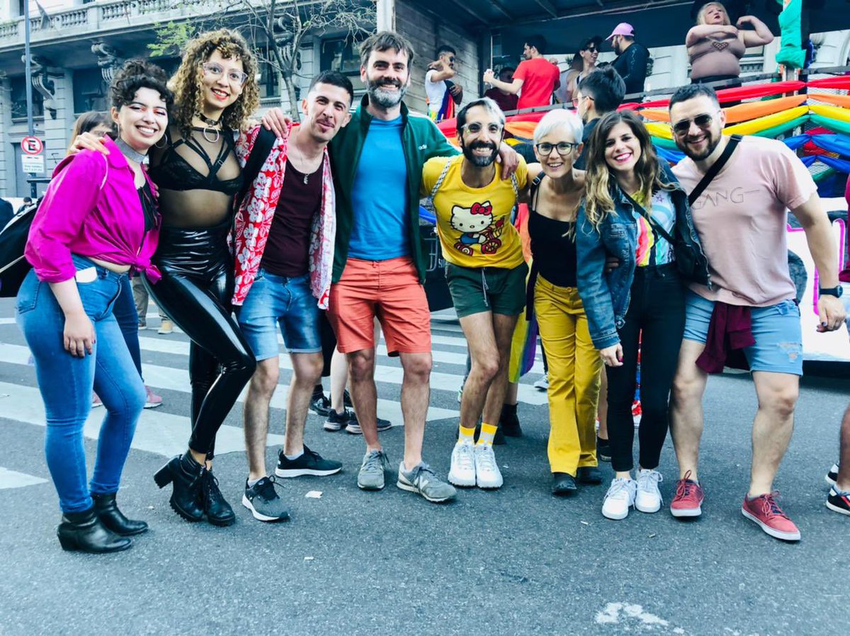 🏳️‍🌈🏳️‍⚧️Orgullo es la angustia de un pasado doloroso; la lucha por un presente de libertad, igualdad, justicia, y la esperanza de un feliz porvenir.
🏳️‍🌈🏳️‍⚧️Orgullo es coraje, confrontación y determinación para combatir un mundo hostil hacia nuestras existencias disidentes.
#Orgullo2021