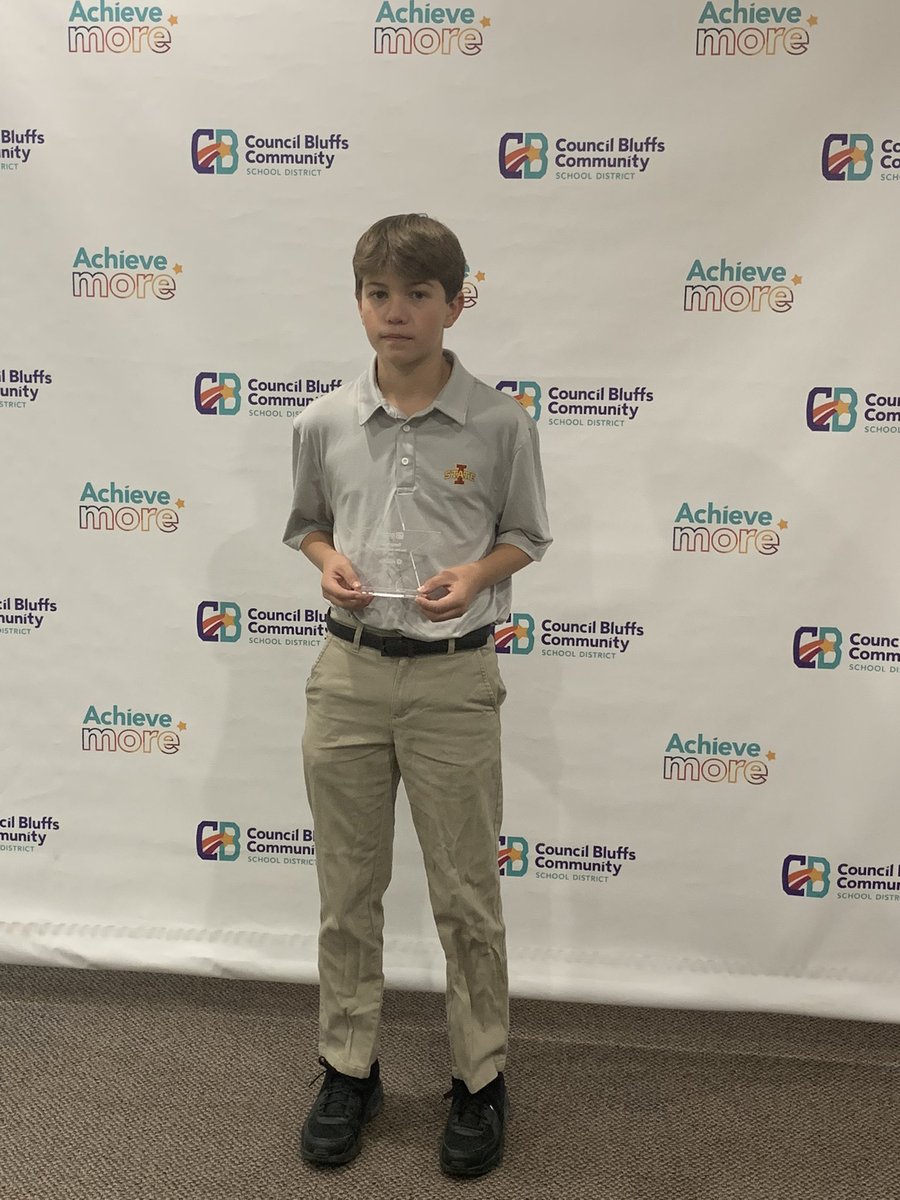 CalcYouLessToo's tweet image. Congratulations to @Kirn_MS 8th grade student, George Garst, for being recognized by @CBCommSchools for his selection to the Iowa Junior Honors Orchestra! #AchieveMore to Diploma +1 and live #theLYNXway every day!
