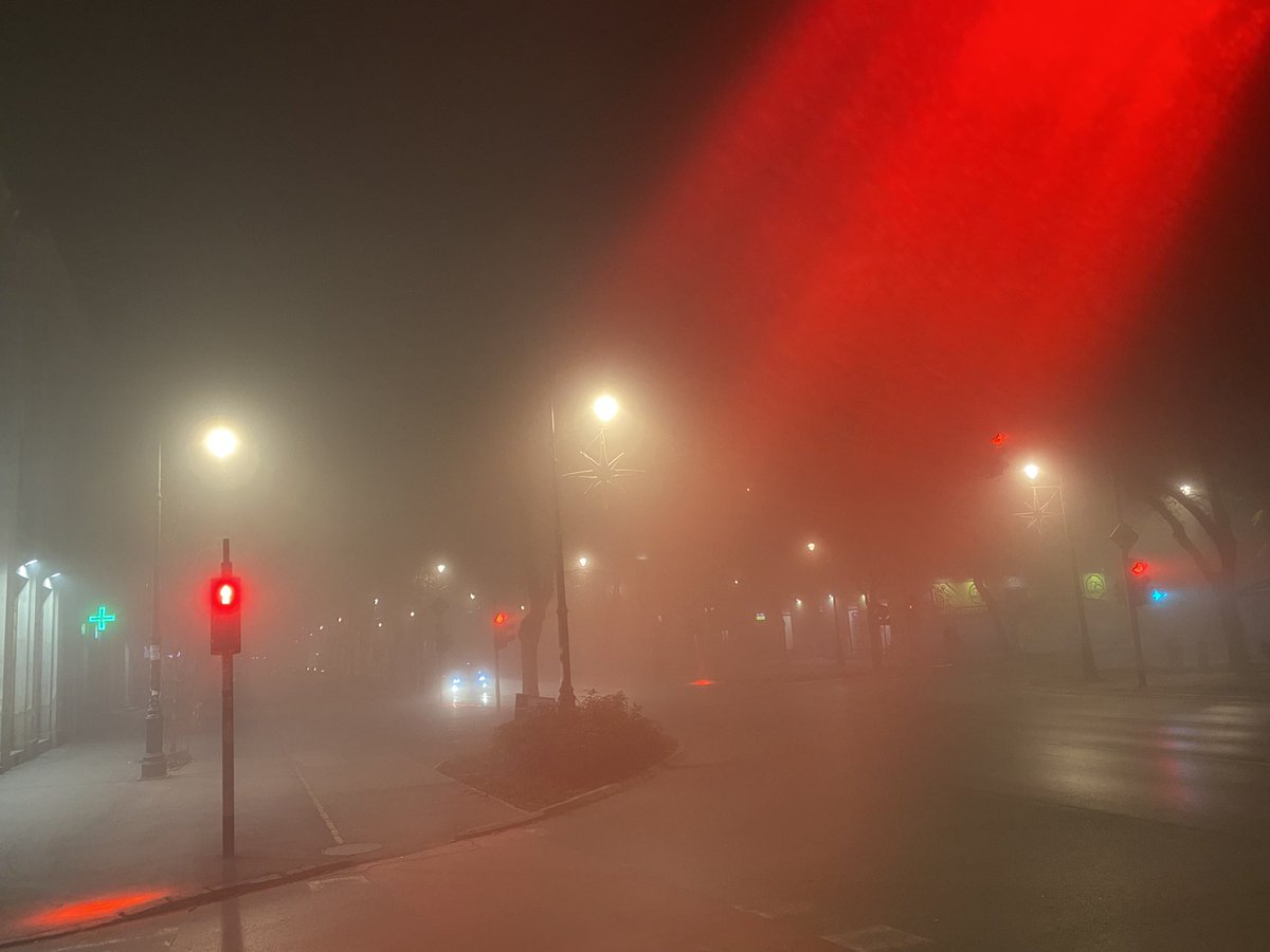 Boris_Schuman's tweet photo. Subotica. Večeras https://t.co/3A8g2DIwDE