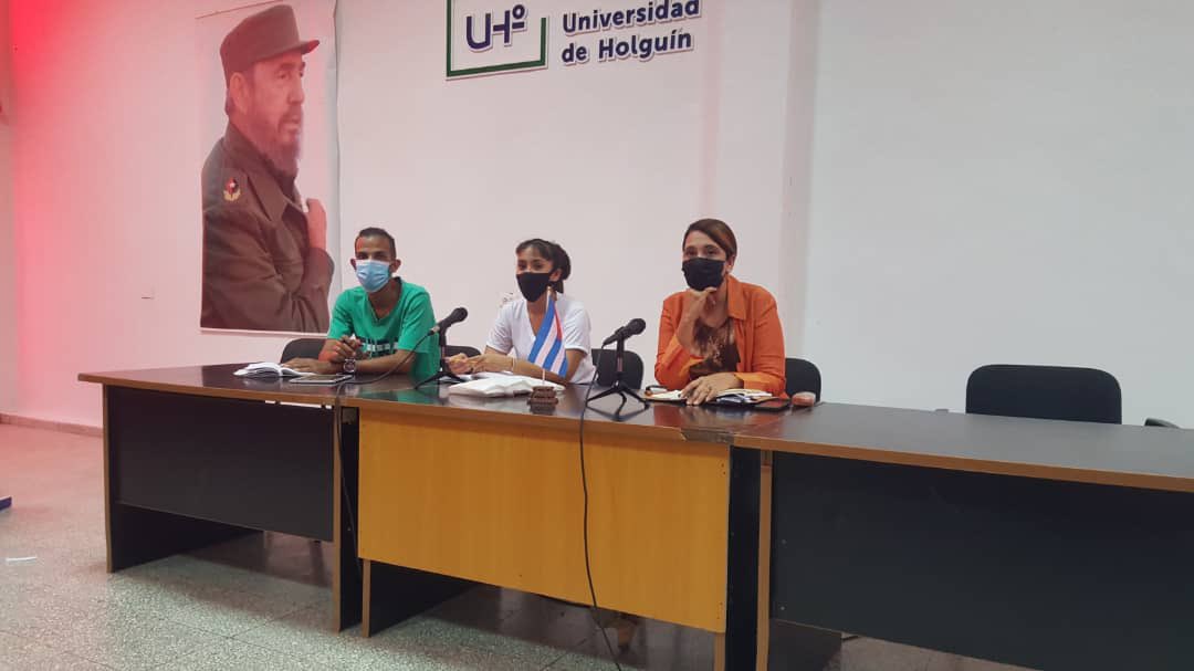 FEUdelaUHo's tweet photo. Desde el salón 40 aniversario de la sede Oscar Lucero Moya la dirección de la #UJC junto a la Doctora en Ciencias Anabel Naranjo Paz, tuvo un fructífero encuentro con el consejo de la FEU de la UHo
#FEUJC
#somosFEU
#orgulloUHo
#SomosContinuidad
#EspacioParaCrecer
#FEUdeCuba https://t.co/3yzTrhpgBX
