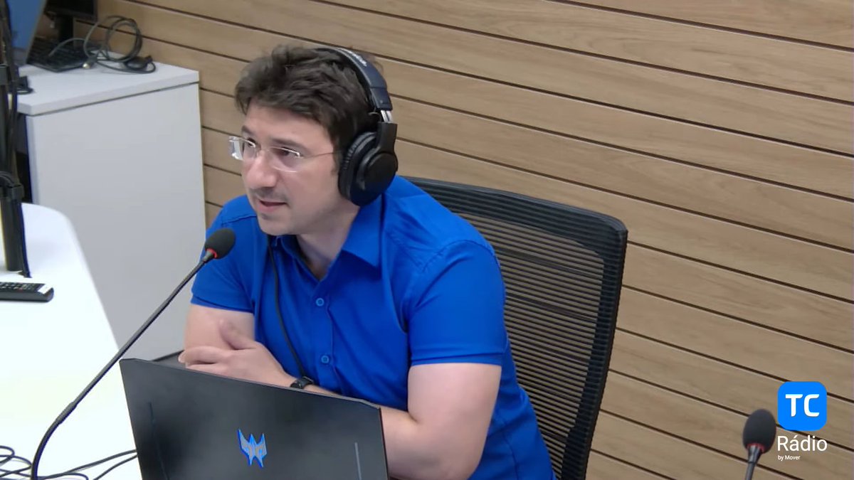 candremv's tweet photo. (1/x) Hoje falei na TC Radio sobre os resultados dos maiores bancos listados em bolsa

#BBAS3, #ITUB4, #BBDC4 e #SANB11

Os resultados dos 4 bancos sinalizam algumas tendências quanto à carteira de crédito, inadimplência, despesas operacionais e receitas com serviços https://t.co/F1m0UJ6YTy