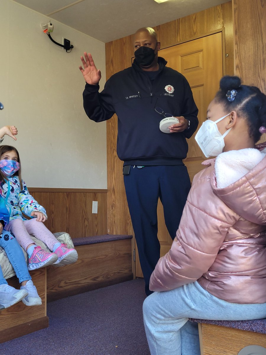 AkronFiredept's tweet photo. Safety Town at @akronschools Rimer CLC today with several safety lessons for the kindergartens. #FireSafety #BusSafety #GunSafety #StrangerDanger #BikeSafety #PoisonControlAwareness and more!#AkronSafe! https://t.co/NhLsANuLu6
