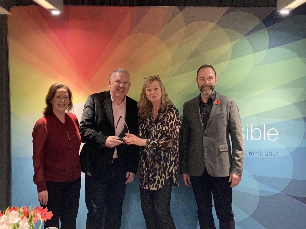 Darren Booth tweet media