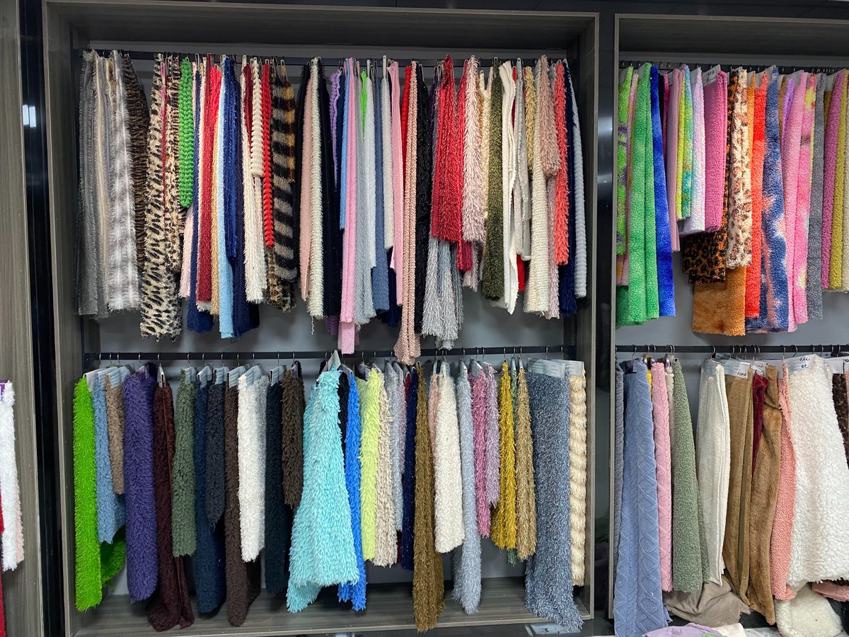 yisilksunny's tweet image. Factory directly Stuffed plush fabric, sherpa fabric, fleece fabric, cashmere fabric, by the middle yard 100%polyester garment fabric fleece fabric #microfiber #polyesterfiber #garmentsupplier #sherpa #cashmere #fleece #fabric #fashiondesign #chinafactory #beauty