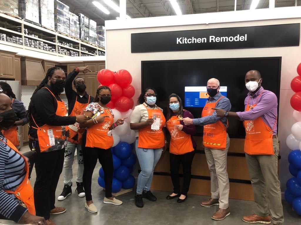 Team Biscayne #6322 is MOFEYAH!! Such an Awesome Day, Meeting and Recognizing Amazing Associates!! Thank You!! @6322HomeDepot @Curtisj_6322 @Leyanis_HD @zoscrew