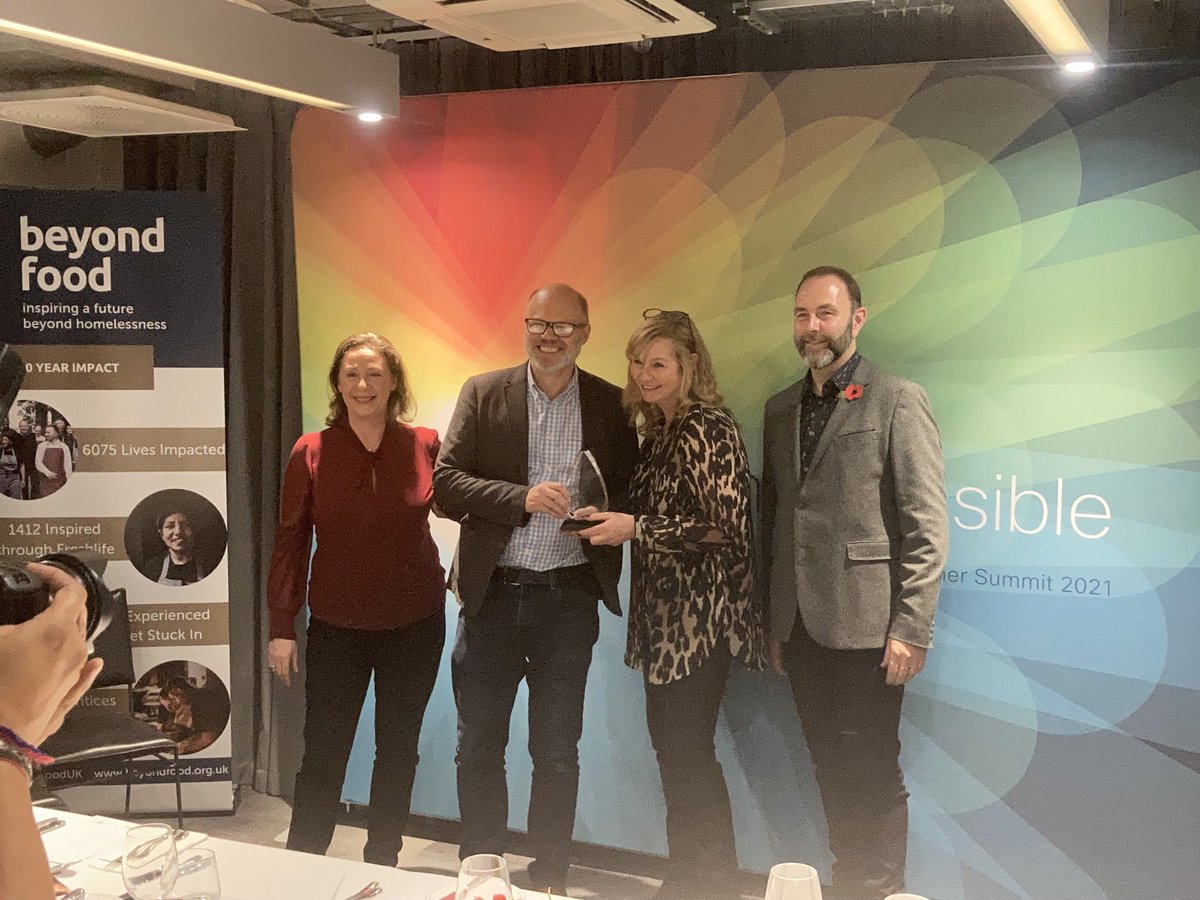 Darren Booth tweet media