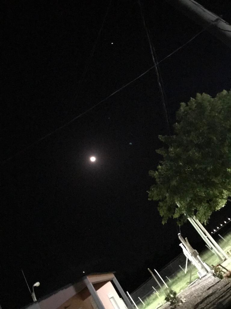 HeberPombo's tweet photo. #VenusLunaSaturnoJupiter. Popurrí de  fotos  de estudiantes y vecino de Reboledo Cerro Colorado y Casupá. 👌🎓 https://t.co/xNLIvljtxd