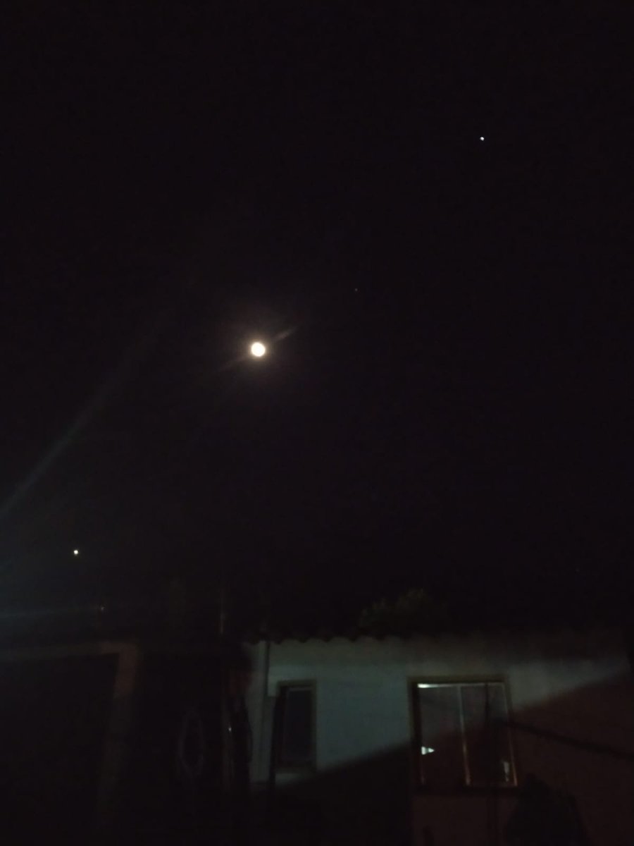 HeberPombo's tweet photo. #VenusLunaSaturnoJupiter. Popurrí de  fotos  de estudiantes y vecino de Reboledo Cerro Colorado y Casupá. 👌🎓 https://t.co/xNLIvljtxd