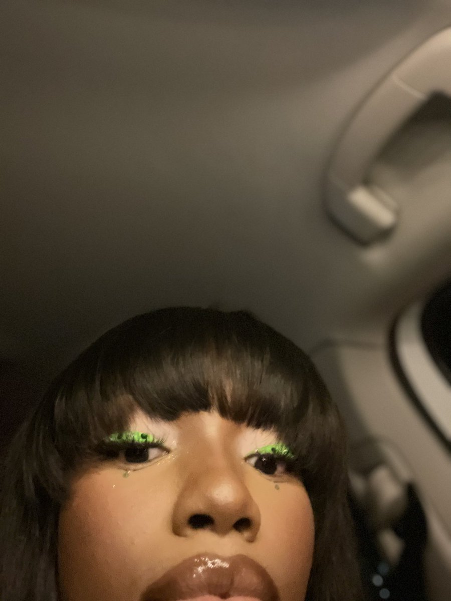 keepingupwrae's tweet photo. Scorpio season is forever 🦂 #bdayrecap https://t.co/juF531Naqn