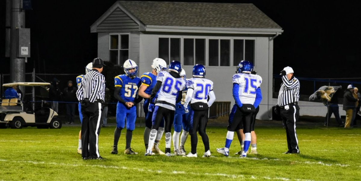 LSFootball1's tweet image. #OTD November 10th, 2017. The Pioneers were on the road at the Northern Lebanon Vikings for the opening round of district playoffs. Still the coldest high school game I can recall.