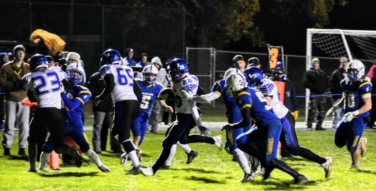LSFootball1's tweet image. #OTD November 10th, 2017. The Pioneers were on the road at the Northern Lebanon Vikings for the opening round of district playoffs. Still the coldest high school game I can recall.