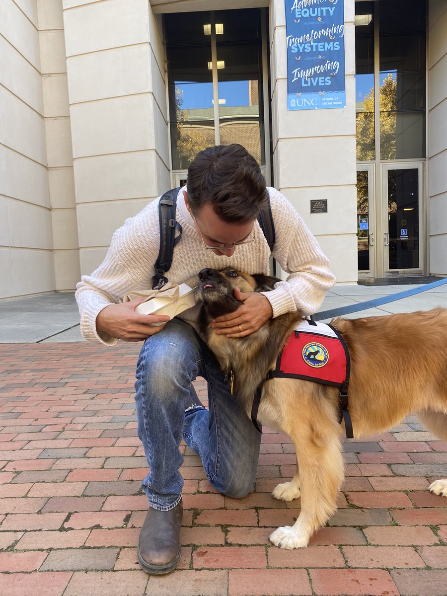 We had so much fun visiting the students at the <a href="/UNC_SSW/">UNC Social Work</a> UNC School of Social Work as part of their Wellness Month initiative! #animaltherapy #socialworkers #MSW