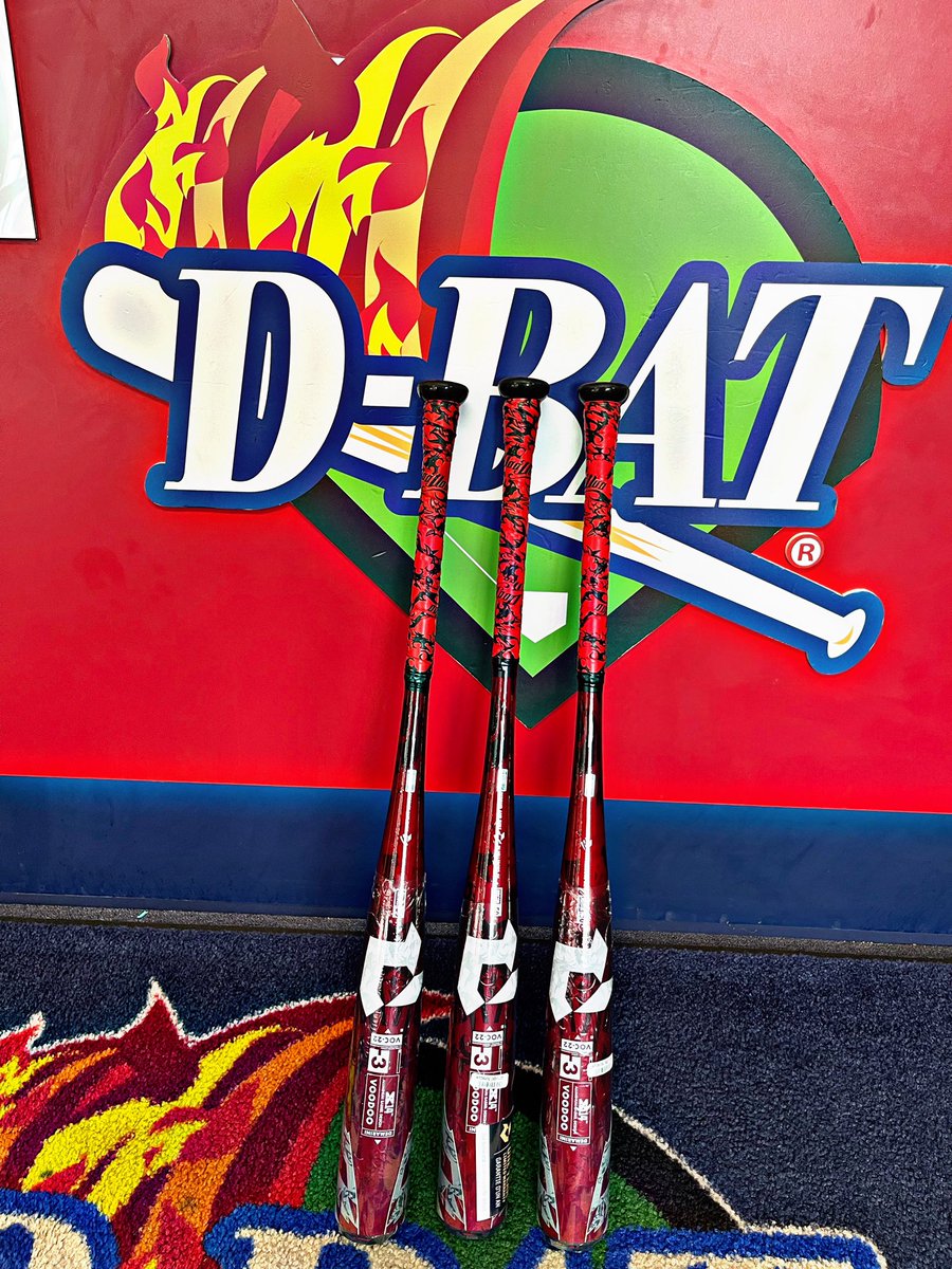 dbatswbham's tweet photo. More 2022’s arriving daily.  @DeMarini Voodoo One is the hottest bat out there, more on the way. 

#dbat #dbatbham #demarini #voodooone #baseball #bats #hotbats #christmas22 https://t.co/m4OCXb1pNR