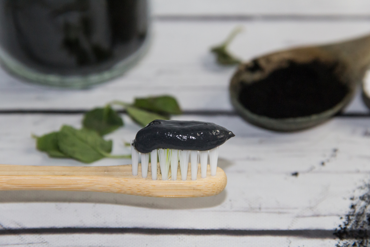 DrSuffoletta's tweet photo. Oral Care Matters! Visit our contributed article, https://t.co/kGXKvjEUUw
#Teeth #OralCare #FunctionMatters #Dentists #AestheticsMatter #Dentistry #LasVegas #SummerlinLV #DentalTools #ToothBrush https://t.co/edfmyiw9NN