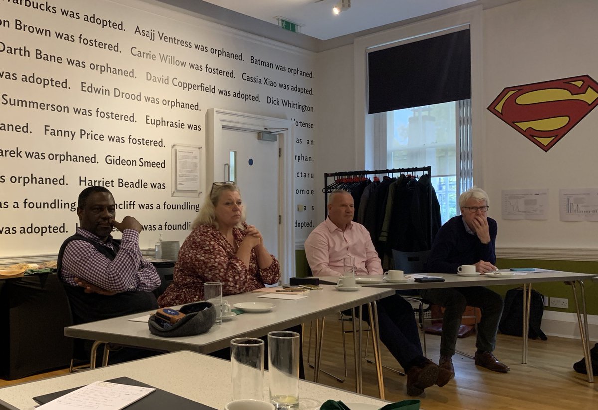 Robin Cartwright tweet media