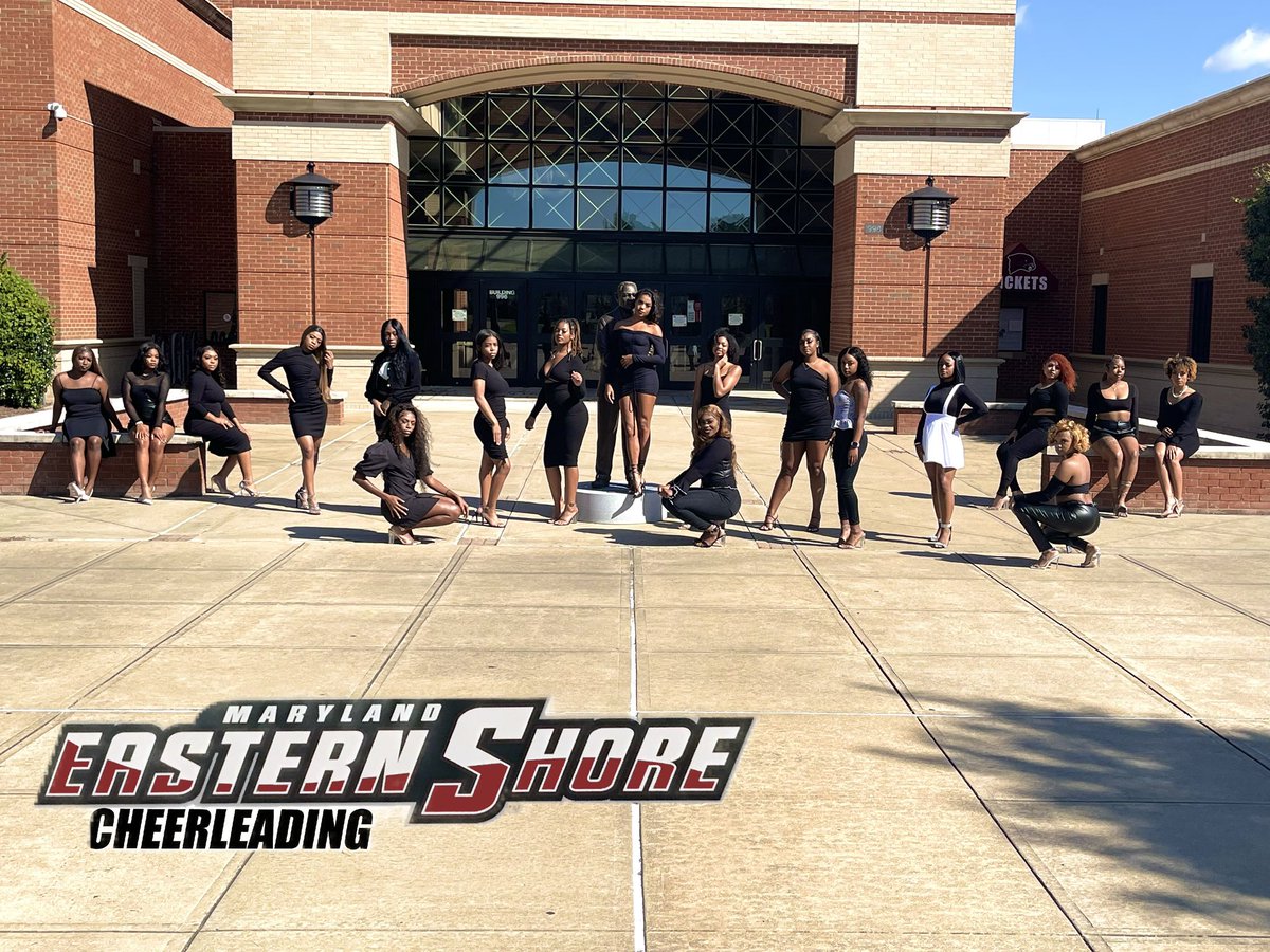 ESHawksCheer's tweet photo. Homecoming is here and the Fly Gurlz are ready!!!! Are you?????
#Hawkpride #letsgohawks #hbcucheer #UMES2022 #UMES2023 #UMES2024 #UMES2025 #Fallisback #Homecoming2021 https://t.co/i6chtfCZ5n