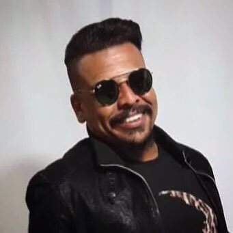 EssaBruno's tweet photo. #NovaFotoDoPerfil https://t.co/2CCRDJQd2U