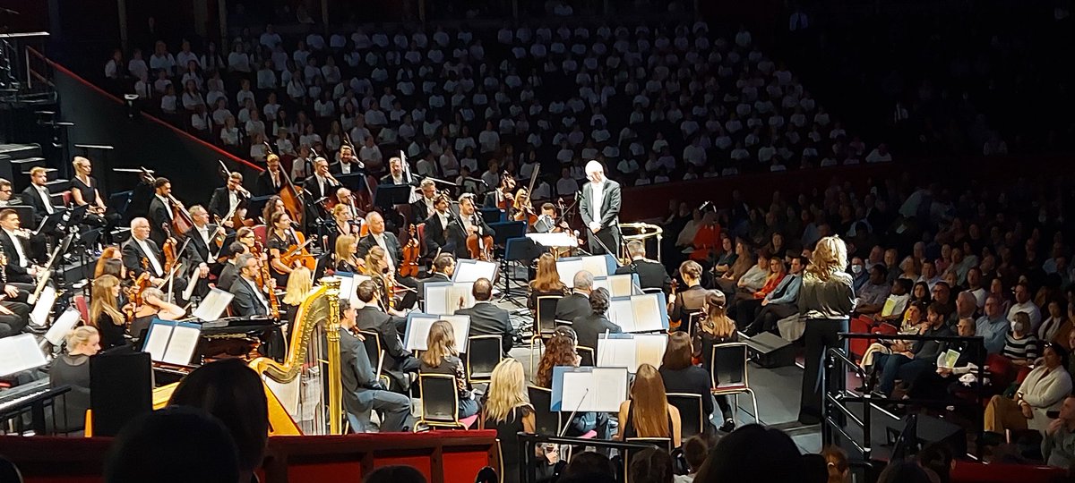 Oliver Barrett tweet media