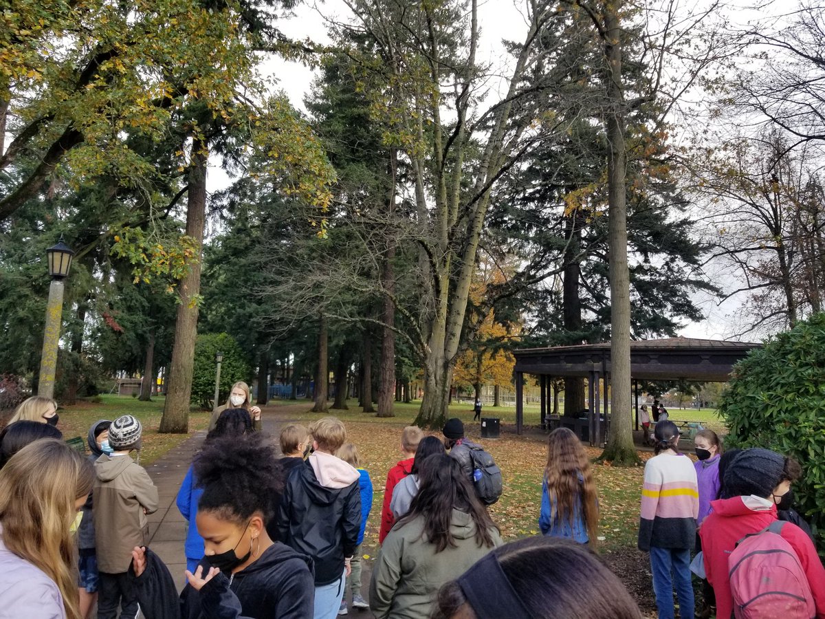 KGranby194's tweet photo. Had fun supporting Ockley Green Middle School's 6th grade    outdoor school adventure today!! An excellent day to learn about our state's weather and climate while experiencing so many different types of it in one day!
@TMcKey21 @PPSConnect https://t.co/QoBaLoXN7o