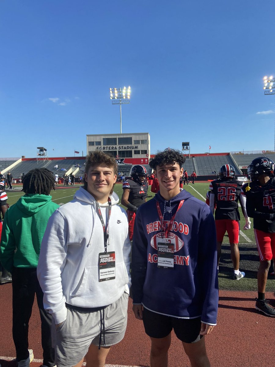 EmbreyKarsen's tweet photo. Had a great gameday visit to Austin Peay on saturday. Thank you @CoachPappalardo for having me and my parents. Was an amazing experience! @HKA_Tanalski @Coach_MKemper @Etowah_Recruits @PitViperSports #letsgopeay https://t.co/Mhnrqx95kl