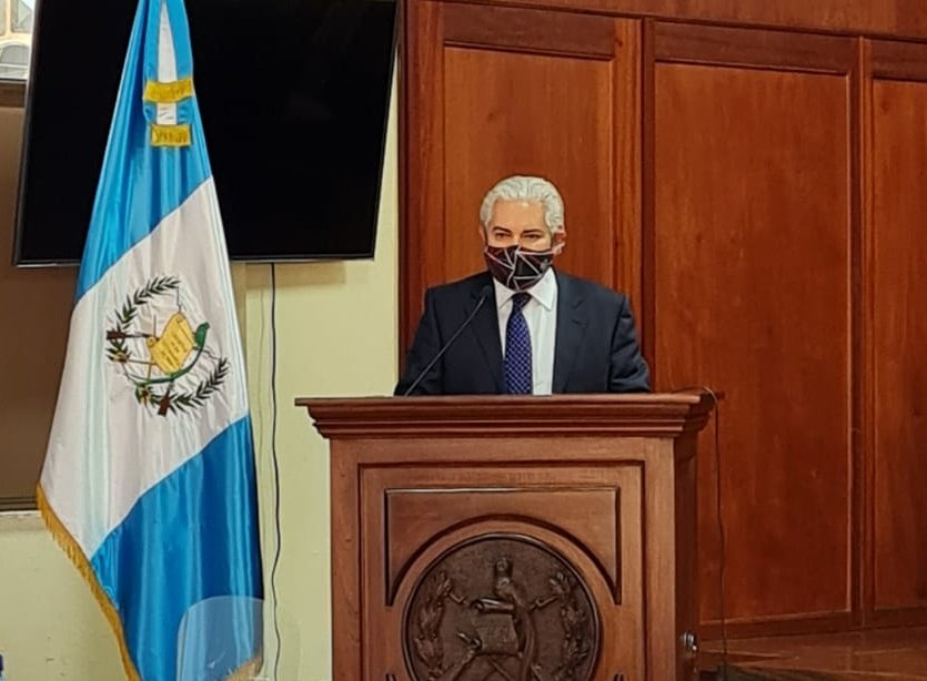 guatevisible's tweet photo. #CCVisible

@jeskenasy agrega que la plataforma recabará la información relevante de estos recursos legales, explicando paso a paso las diferentes fases del proceso interno y su resolución final, "buscando transparentar y explicar la función de la @CC_Guatemala en estos temas" https://t.co/tBMrfbpugX