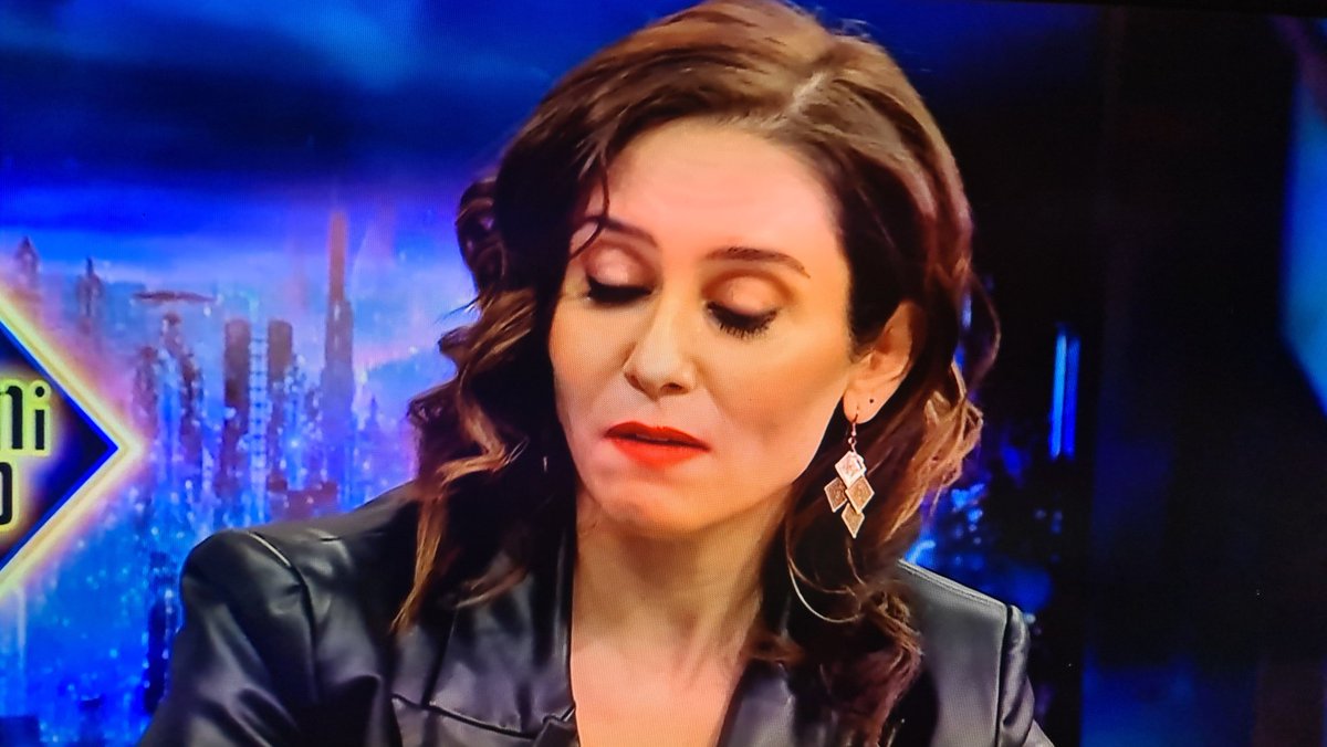 La Sra Ayuso a demostrado su gran capacidad para afrontar cambios,  gestionar soluciones y  tiene una  excelente  visión  holística. Votaría por ella como presidenta de gobierno. Exitos y bendiciones.
#AyusoEH