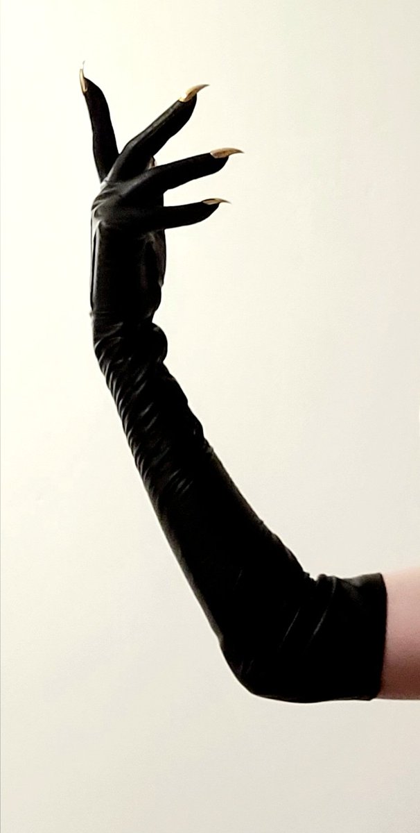 Invested in a pair of <a href="/MajestyBlack1/">majestyblack</a> for my next shoot and omfg they are even better IRL 😭😭😭