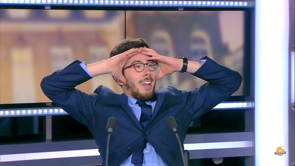 LLouisltg's tweet photo. Moi devant ma télé actuellement : 

#KohLanta #Teheiura https://t.co/eQsts1PqA0