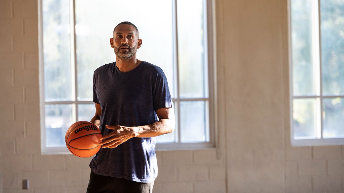 LegalZoom's tweet image. We&apos;ve joined forces with @NBA @WNBA and @NBAGLeague to help sustain and grow small businesses. Over the next 3 years, we will deliver $6 million in small business grants and services. Learn more and apply today. #FastBreak4SmallBiz 
bit.ly/3BBgFAy