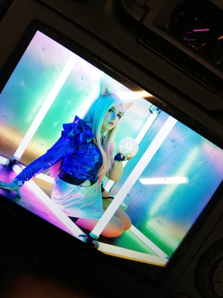 Kimi_Cosplay's tweet photo. Some K/DA Ahri preview ❤️
#kdaahricosplay #kdaahri #wowgallery #berlin #preview #shooting #LeagueOfLegends #lolcosplay #ahricosplay #ahri #leagueoflegendscosplay #Arcane #game #kdacosplay https://t.co/LIvgTijk4m
