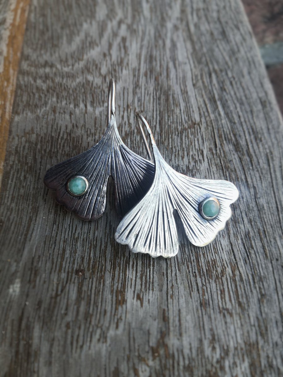 Pengarval's tweet photo. Coucou Twi!

Noel arrive, et étant jeune artisane bijoutière, j'ai ouvert un shop de mes bijoux en argent faits main. 🎅

Ca m'aiderait beaucoup si ce tweet pouvait donner un petit coup de pouce à mon travail! 🔁

https://t.co/7WQ8VOsPcn
IG @pengarval

💜 https://t.co/hSy8K7o0ZZ