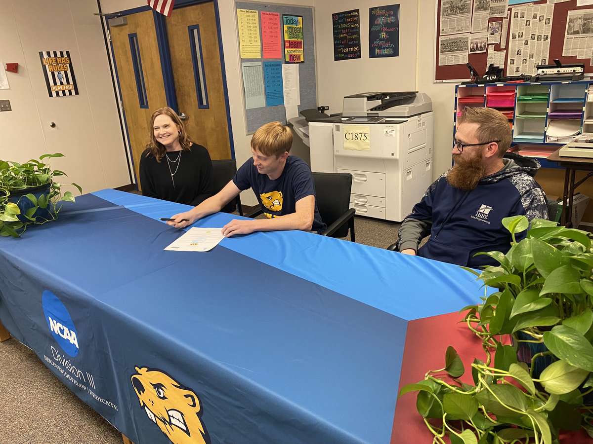 Congratulations to senior Noah McCoy who will be attending Buena Vista University in Storm Lake, Iowa in the fall.  He will be running track for the Beavers.