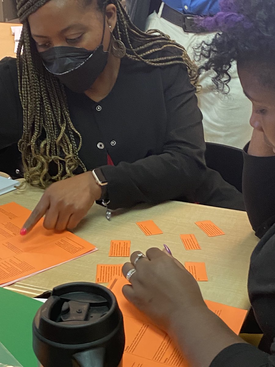 AnjulenaJ_ARI's tweet photo. Great day of engagement and dialogue with the teachers and admin. @Eagles_EIS ELA COS-2021
#orallanguage #conceptsofprint @iteachk1908 @4everyoungTom @JefcoedK_5 @AlabamaAchieves @Alabama_Reading https://t.co/AKyW6wbvm5